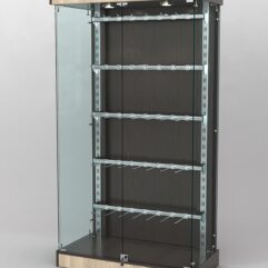 Витрина КАЛЛИСТА №5-1 с регулируемыми навесными элементами (задняя стенка - ДСП), Дуб Венге и Дуб Сонома