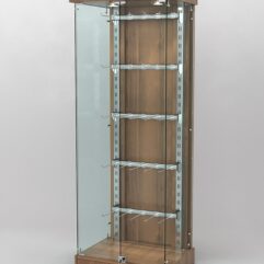 Витрина КАЛЛИСТА №6-1 с регулируемыми навесными элементами (задняя стенка - ДСП), Орех