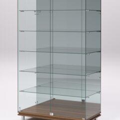 Витрина стеклянная ПРИМАВЕРА МОДЕРН №507 (с дверками, задняя стенка - зеркало), Орех