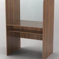 Лингафонная кабинка №1, Орех